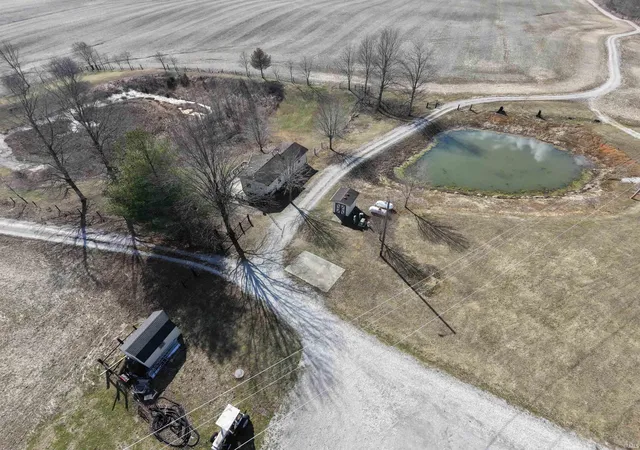 Photo 3 of Manufactured home for sale at 2810 E Old Us 50, Bedford, IN 47421 | MLS# 202607534 | Listing updated on 2026-06-10