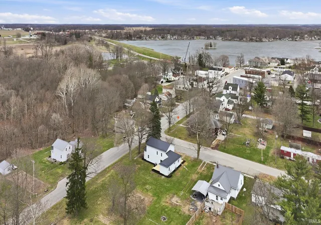 Homes for sale in Rome City, IN | 102 Martin St, Rome City, IN 46784 | MLS# 202607751
