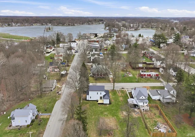 Homes for sale in Rome City, IN | 102 Martin St, Rome City, IN 46784 | MLS# 202607751