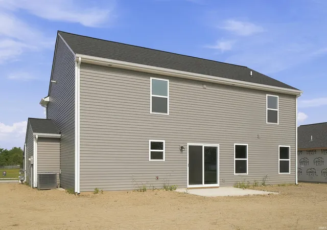 Photo 2 of Manufactured home for sale at 220 Contera Dr, Fort Wayne, IN 46818 | MLS# 202607823 | Listing updated on 2026-07-23