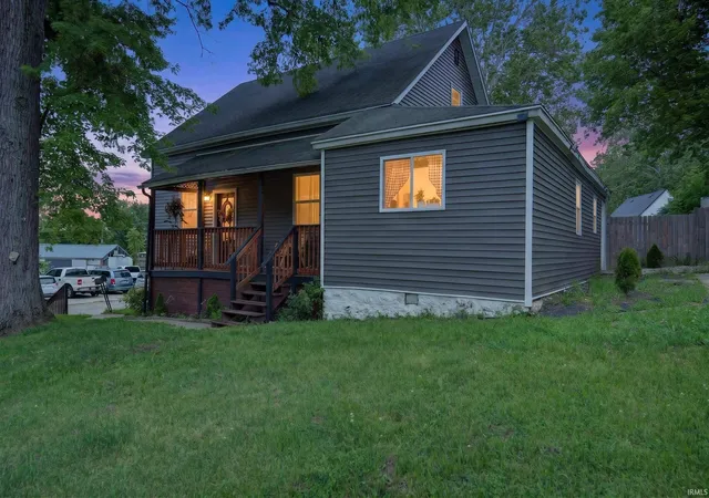Photo 2 of Manufactured home for sale at 520 Henry St, Logansport, IN 46947 | MLS# 202608170 | Listing updated on 2026-07-22