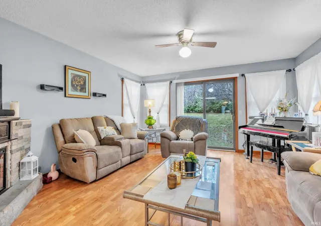 Photo 2 of Sale Pending at 1406 Fairview Run, Kendallville, IN 46755 | MLS# 202608195 | Listing updated on 2026-08-29
