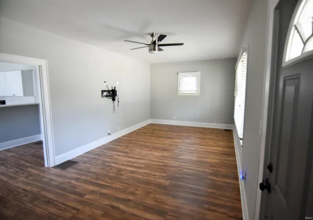 Photo 5 of Manufactured home for sale at 2120 E Blackford Ave, Evansville, IN 47714 | MLS# 202608204 | Listing updated on 2026-09-04