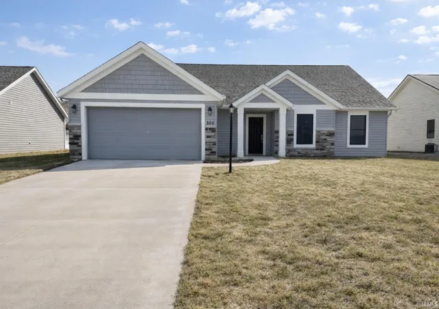 Homes for sale in Columbia City, IN | 305 W Longfellow Blvd, Columbia City, IN 46725 | MLS# 202608498