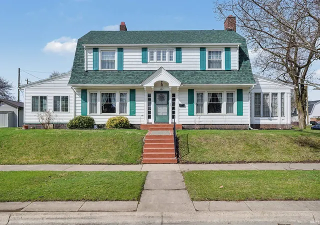 Photo 1 of Sale Pending at 527 N State St, Kendallville, IN 46755 | MLS# 202608517 | Listing updated on 2026-09-03