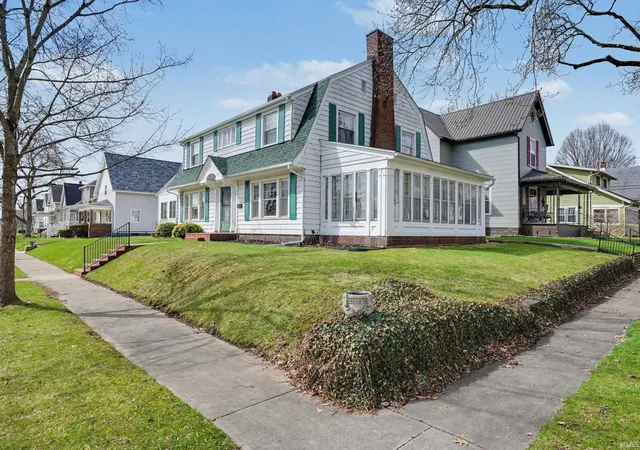 Photo 2 of Sale Pending at 527 N State St, Kendallville, IN 46755 | MLS# 202608517 | Listing updated on 2026-09-03