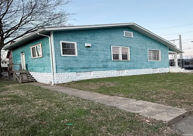 Homes for sale in Evansville, IN | 1019 S Bedford Ave, Evansville, IN 47713 | MLS# 202608560