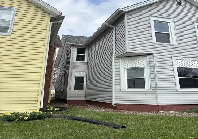 5th image of 125 Esmond St, Fort Wayne, IN 46806 | MLS# 202608777