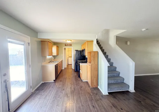 Photo 3 of Sale Pending at 3021 Peebleshire Ln, Lafayette, IN 47909 | MLS# 202608794 | Listing updated on 2026-08-31