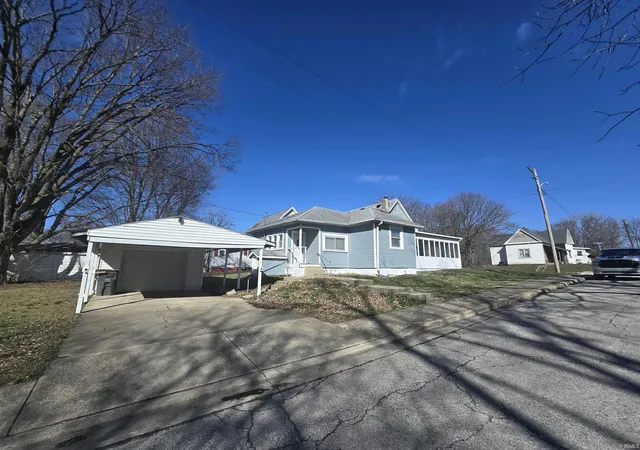 3rd image of 935 E Monroe St, Kokomo, IN 46901 | MLS# 202609056
