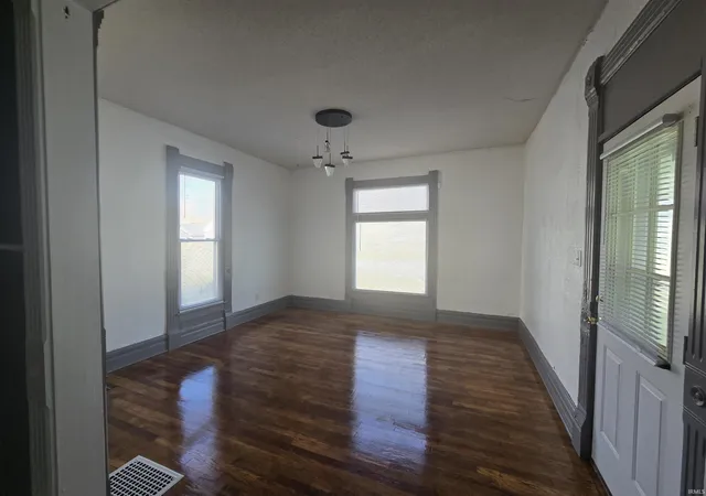 5th image of 935 E Monroe St, Kokomo, IN 46901 | MLS# 202609056