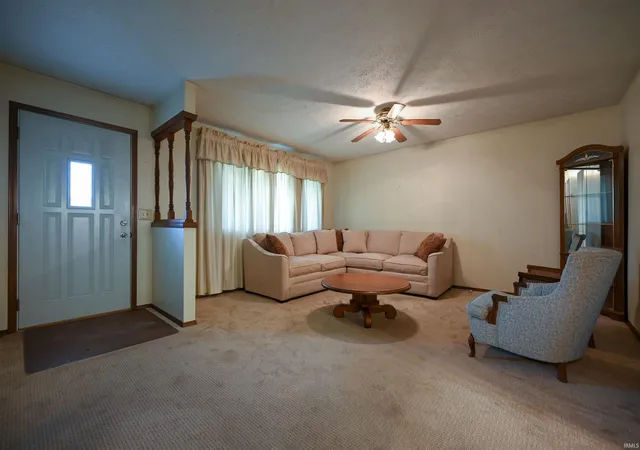 Photo 3 of Manufactured home for sale at 4411 Willow Dr, Kokomo, IN 46901 | MLS# 202609098 | Listing updated on 2026-06-03