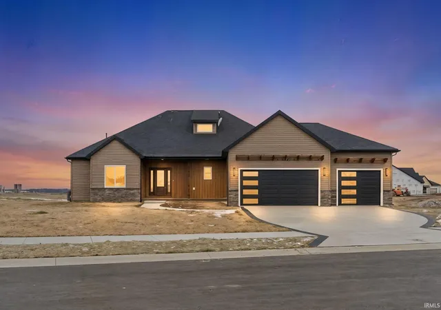 36th image of 22583 Maumee Meadows Dr, Woodburn, IN 46797 | MLS# 202609285