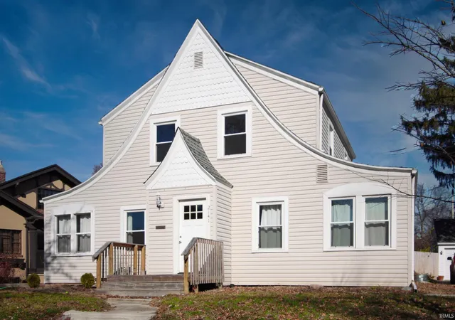Photo 2 of Manufactured home for sale at 2141 Dodge Ave, Fort Wayne, IN 46805 | MLS# 202609375 | Listing updated on 2026-06-08