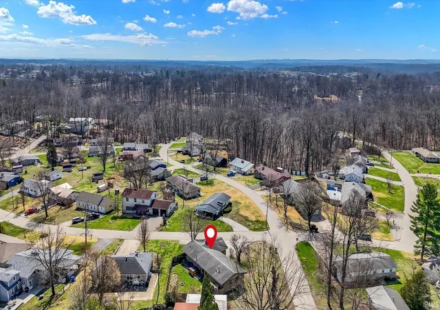 40th image of 122 Edgewood Dr, Bedford, IN 47421 | MLS# 202609443