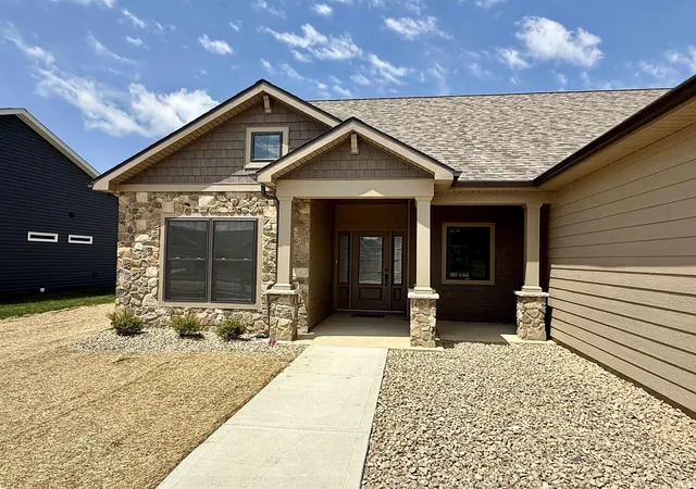 4th image of 2023 Approach Dr, Auburn, IN 46706 | MLS# 202609485