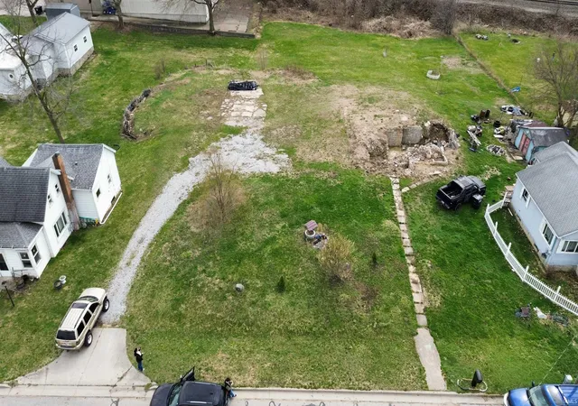 4th image of 307 Mercer St, Ligonier, IN 46767 | MLS# 202609654