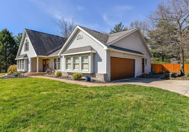 1st image of 3920 S Deerfield Dr, Bloomington, IN 47401 | MLS# 202609886