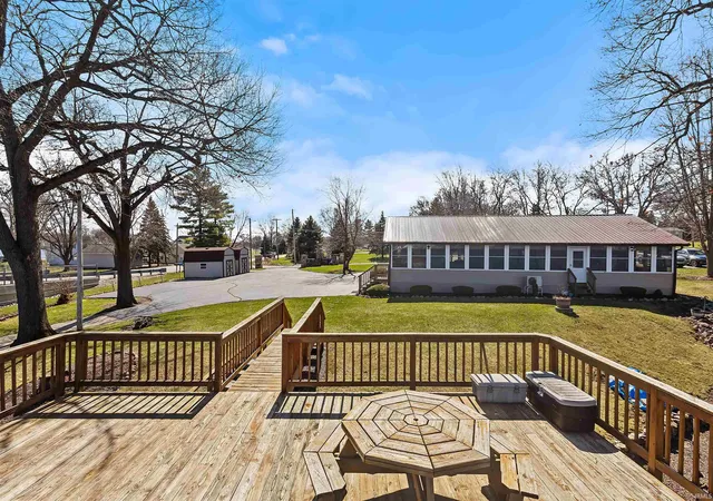 Homes for sale in Monticello, IN | 3981 E Parses Rd, Monticello, IN 47960 | MLS# 202609972