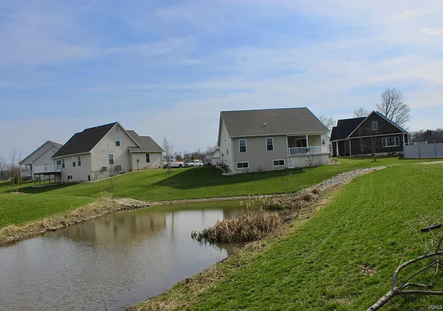Photo 4 of Sale Pending at 1110 Chestnut Cir, Plymouth, IN 46563 | MLS# 202610019 | Listing updated on 2026-08-01