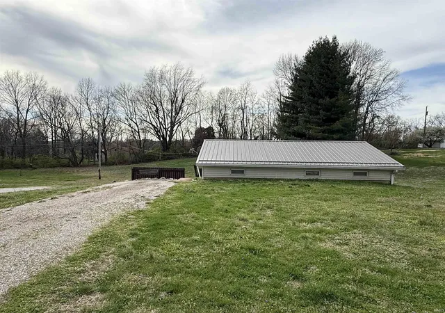 Photo 12 of Sale Pending at 1078 S County Rd 42 W, Rockport, IN 47635 | MLS# 202610048 | Listing updated on 2026-09-06