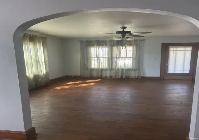 Photo 3 of Manufactured home for sale at 400 NW 1st Street, Washington, IN 47501 | MLS# 202610149 | Listing updated on 2026-08-27