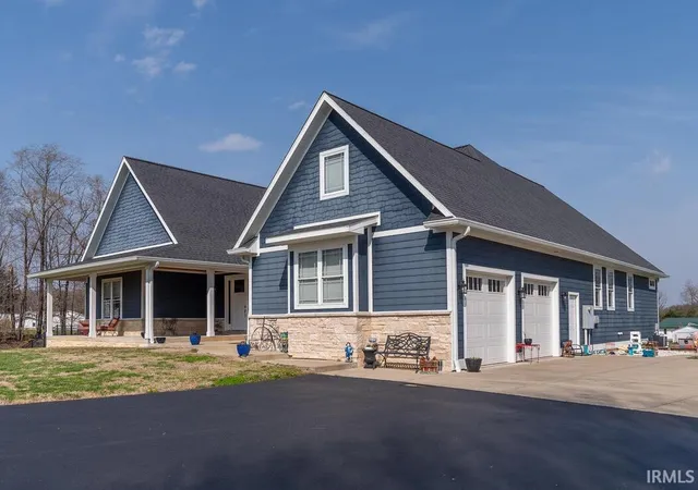 Photo 3 of Manufactured home for sale at 1585 E Rayletown Rd, Bloomington, IN 47401 | MLS# 202610176 | Listing updated on 2026-09-02