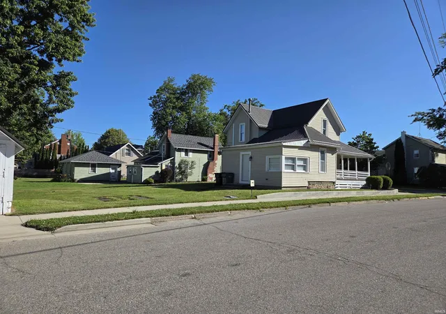 Photo 1 of Manufactured home for sale at 301 N Lake St, Syracuse, IN 46567 | MLS# 202610214 | Listing updated on 2026-07-31