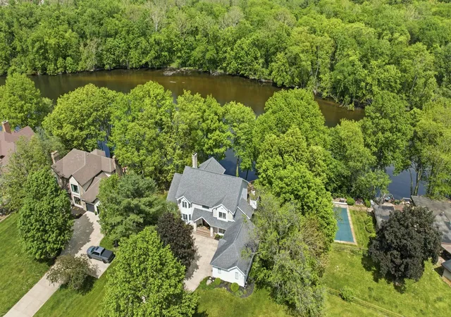 2nd image of 3484 Fox Chase Dr, Bristol, IN 46507 | MLS# 202610254