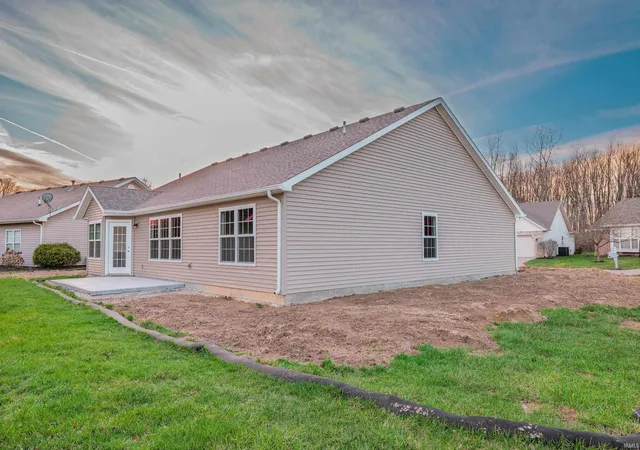 Photo 4 of Sale Pending at 2805 W Preserve Ln, Muncie, IN 47304 | MLS# 202610288 | Listing updated on 2026-05-04