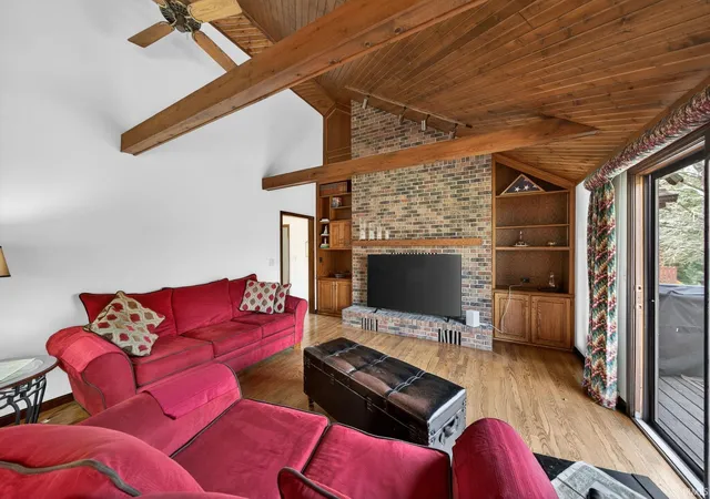 4th image of 54459 Hunters Ct, Elkhart, IN 46514 | MLS# 202610380