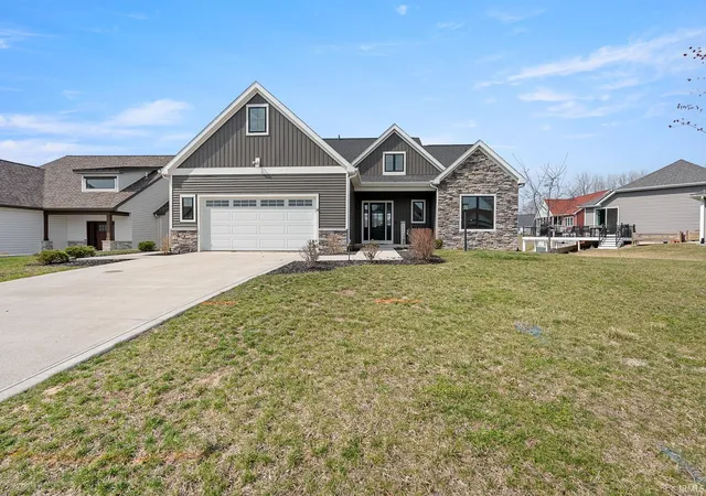 Photo 3 of Manufactured home for sale at 40 Ln 283 Hamilton Lake, Hamilton, IN 46742 | MLS# 202610471 | Listing updated on 2026-09-08