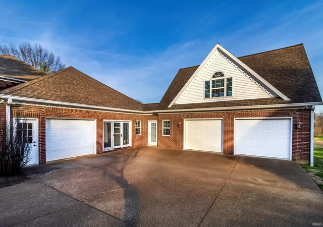 Photo 3 of Manufactured home for sale at 45 Oak Meadow Rd, Evansville, IN 47725 | MLS# 202610546 | Listing updated on 2026-08-03