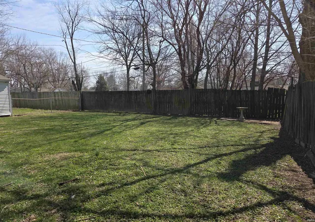 Homes for sale in Evansville, IN | 2559 Sweetser Ave, Evansville, IN 47714 | MLS# 202610588