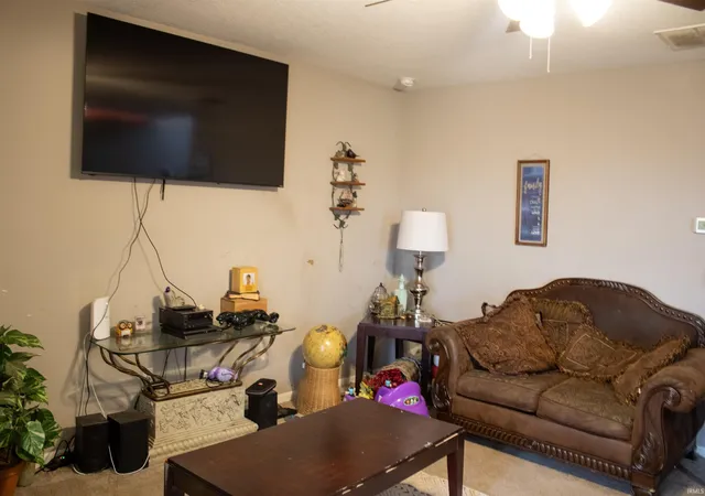 4th image of 1904 Waynedale Dr, Garrett, IN 46738 | MLS# 202610783