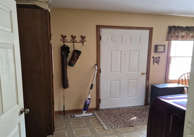 Photo 3 of Manufactured home for sale at 2925 E Carowinds Ct, Bloomington, IN 47401 | MLS# 202610898 | Listing updated on 2026-10-06