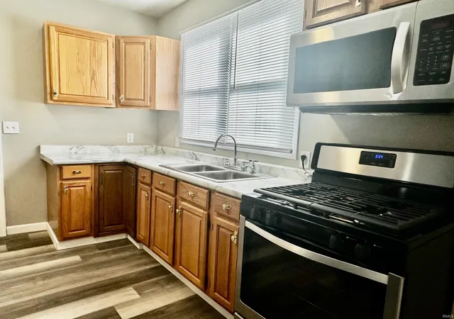 4th image of 225 W Washington, Elkhart, IN 46516 | MLS# 202611016