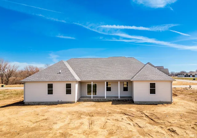 3rd image of 26 Fountain Dr, Covington, IN 47932 | MLS# 202611024