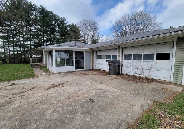 2nd image of 24713 Penwell Ave, Elkhart, IN 46516 | MLS# 202611054