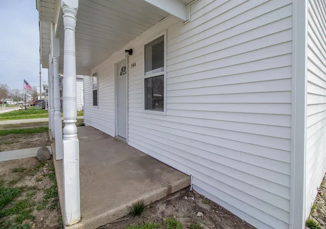3rd image of 544 N Meridian St, Winchester, IN 47394 | MLS# 202611172
