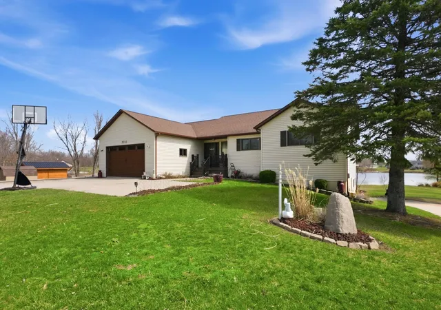 Photo 1 of Manufactured home for sale at 5010 Terry Lake Rd, Hamilton, IN 46742 | MLS# 202611293 | Listing updated on 2026-09-02