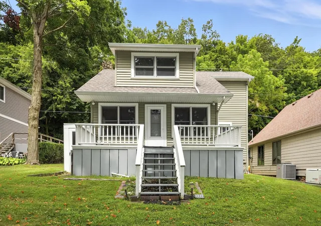 Homes for sale in Columbia City, IN | 1700 E Linker Rd, Columbia City, IN 46725 | MLS# 202611317