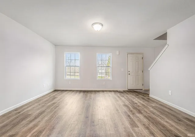 2nd image of 50695 Hunters Edge Dr, Elkhart, IN 46514 | MLS# 202611384