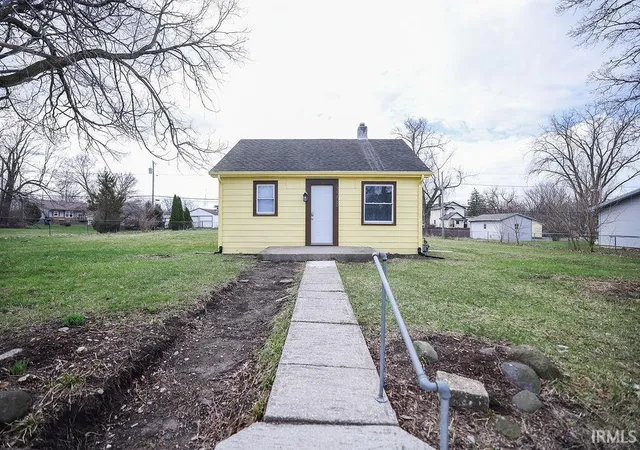 Photo 1 of Sale Pending at 3508 Chestnut St, Fort Wayne, IN 46803 | MLS# 202611406 | Listing updated on 2026-07-30