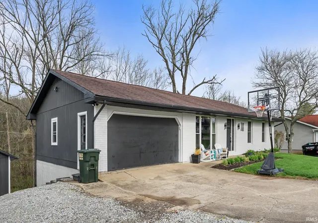 Photo 3 of Manufactured home for sale at 731 Rocky Crk E, Bedford, IN 47421 | MLS# 202611598 | Listing updated on 2026-07-13