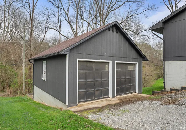 Photo 3 of Manufactured home for sale at 731 Rocky Crk E, Bedford, IN 47421 | MLS# 202611598 | Listing updated on 2026-07-13