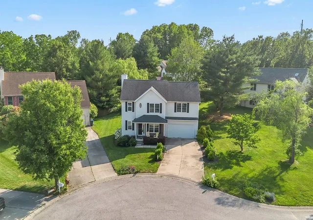 Photo 3 of Manufactured home for sale at 3308 S Glen Arbor Pl, Bloomington, IN 47403 | MLS# 202611689 | Listing updated on 2026-09-21