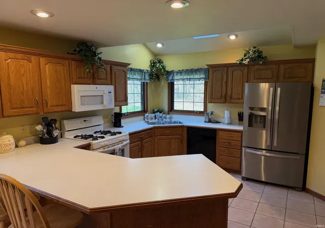 Homes for sale in Plymouth, IN | 12369 Coral Ct, Plymouth, IN 46563 | MLS# 202611885