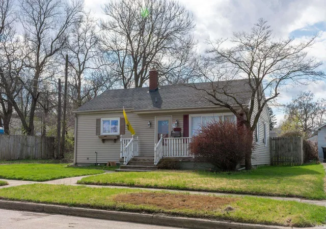 1st image of 2215 S William St, South Bend, IN 46613 | MLS# 202612051