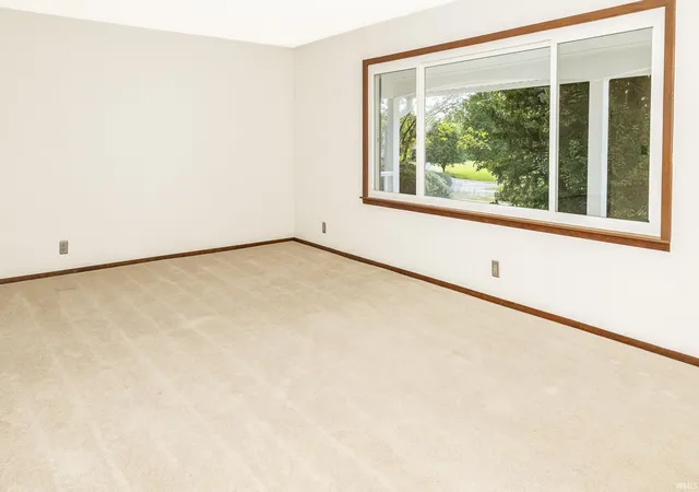 Photo 4 of Manufactured home for sale at 211 S Spriggs Ct, Bloomington, IN 47403 | MLS# 202612148 | Listing updated on 2026-07-23